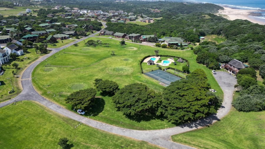 6 Bedroom Property for Sale in Cove Rock Eastern Cape